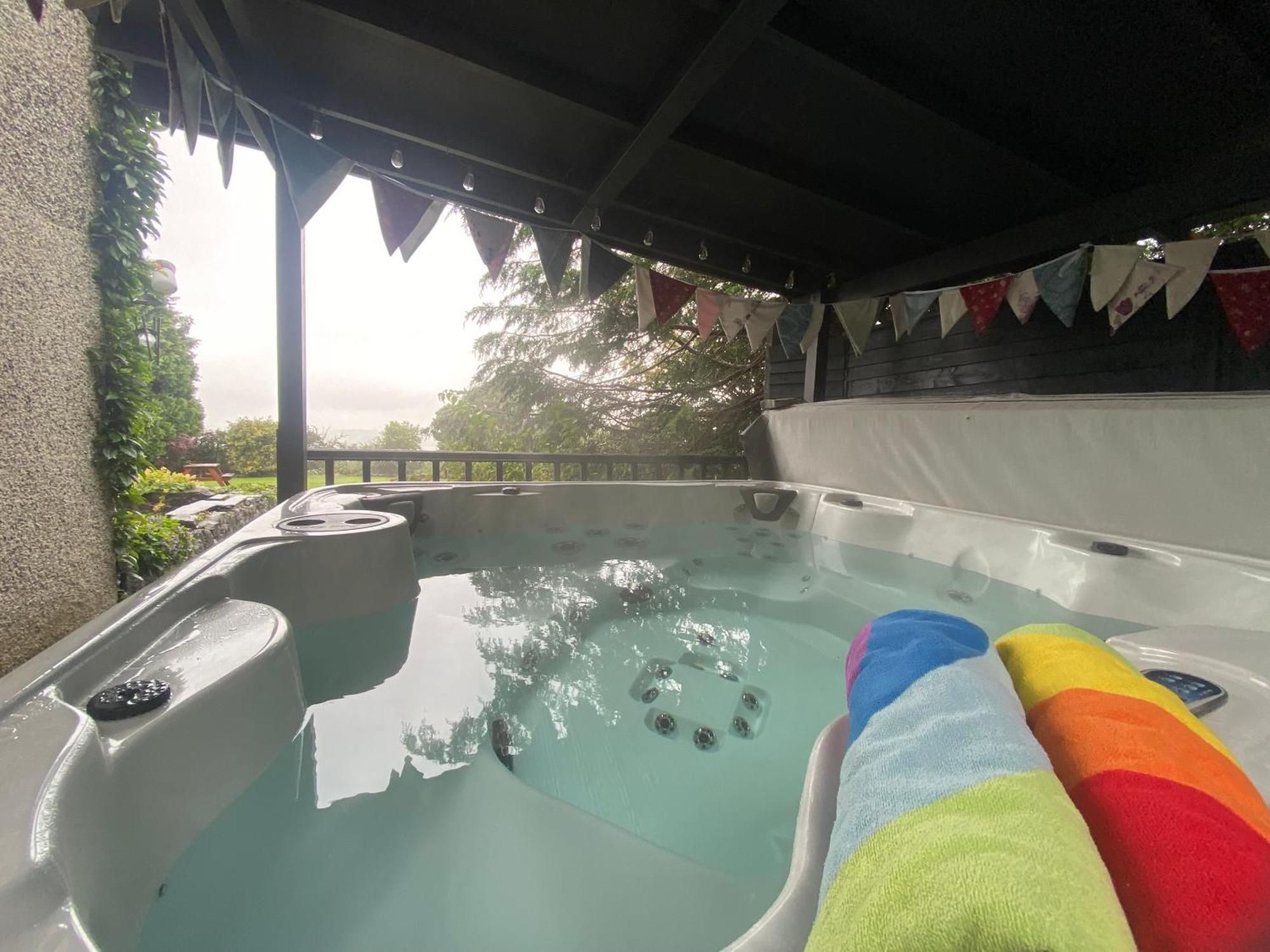 Willa Carreg Y Garth Isaf - Hot Tub Nr Zip World Bangor  Zewnętrze zdjęcie